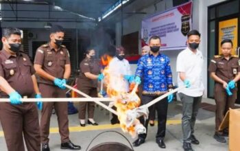 Eksekusi Putusan Inkracht, Kejari Batu Bara Lenyapkan Ratusan Gram Narkoba dan Alat Judi