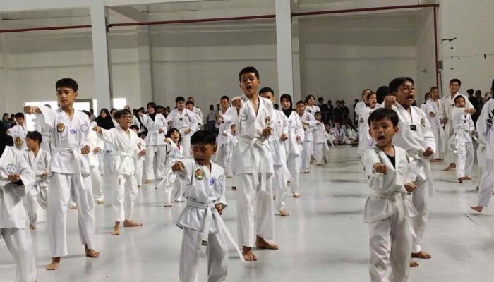 Ribuan Taekwondoin Ramaikan UKT Kota Medan, Aksi Surya Dharma Wijaya Jadi Perhatian