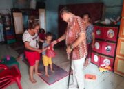 Peringati Bulan Bung Karno, Wong Chun Sen Sambangi Anak Penderita Stunting dan Hidrosefalus di Medan