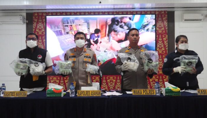 Sabu 5 Kilogram dan 285 Ekstasi Disita, Polisi Telusuri Pengendali Pengiriman ke Jawa Timur