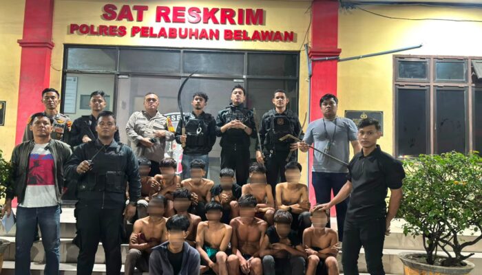 Patroli Dini Hari di Belawan Berujung Penangkapan 13 Pemuda, Sajam dan Ketapel Disita