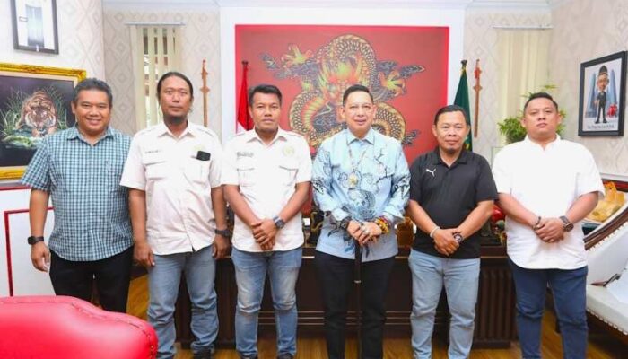 Komunikasi dan Sinergi Dibahas, Ketua DPRD Medan Terima Tiga Kelompok Masyarakat